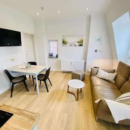 Promenadenblick/vordeck 公寓 罗斯托克