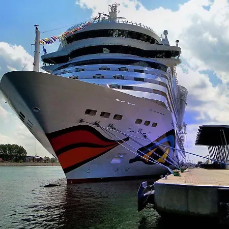 Promenadenblick/vordeck * Rostock